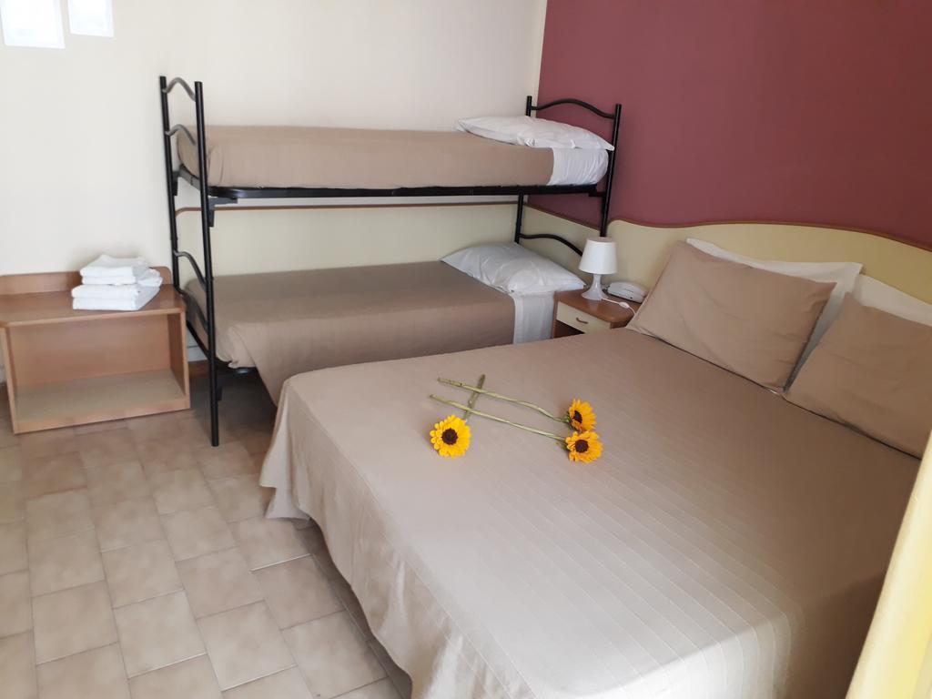 Hotel Helvetia ミラノ・マリッティマ エクステリア 写真