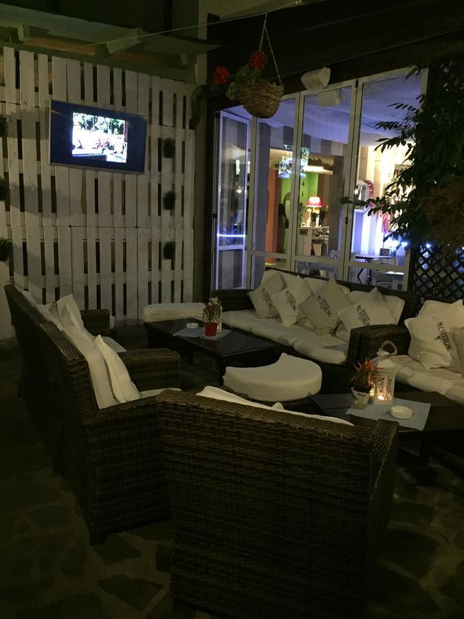 Hotel Helvetia ミラノ・マリッティマ エクステリア 写真