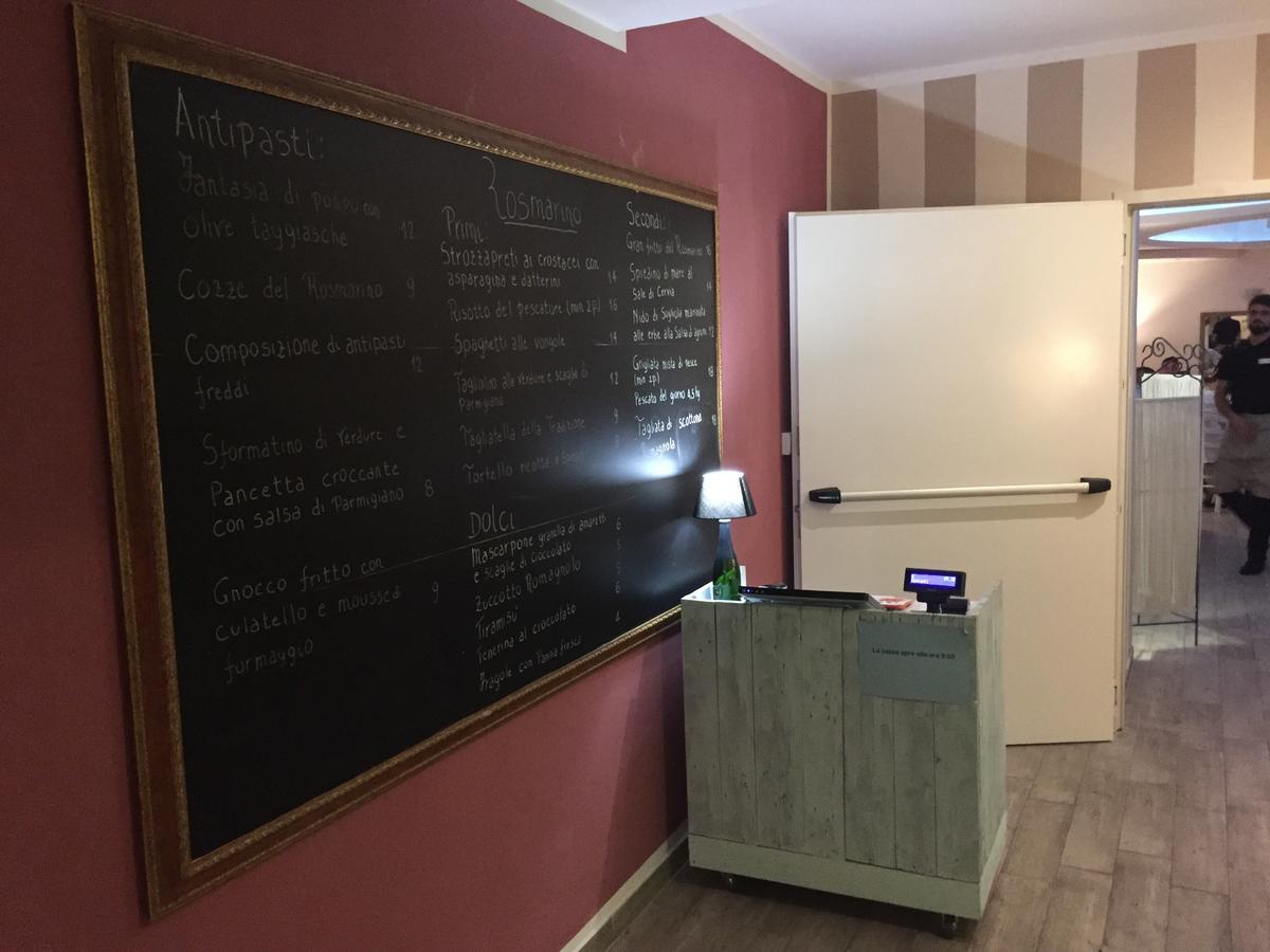 Hotel Helvetia ミラノ・マリッティマ エクステリア 写真